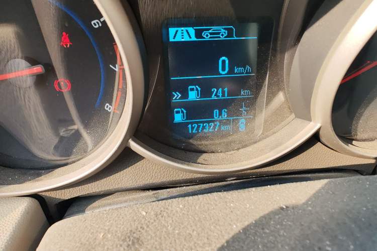 Used Chevrolet Cruze 2015 1.5L Classic SL MT
