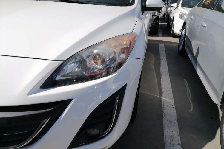 Used Mazda 3 2015 Sedan 1.6L Automatic Elite Model