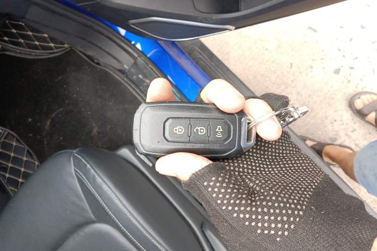 Used JMC Yuhu 7 2022 2.0T Automatic Diesel Two-Wheel Drive Comfort Plus Long Wheelbase