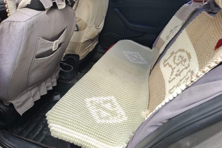 Used Volkswagen Jetta 2015 1.6L Manual Fashion Edition
