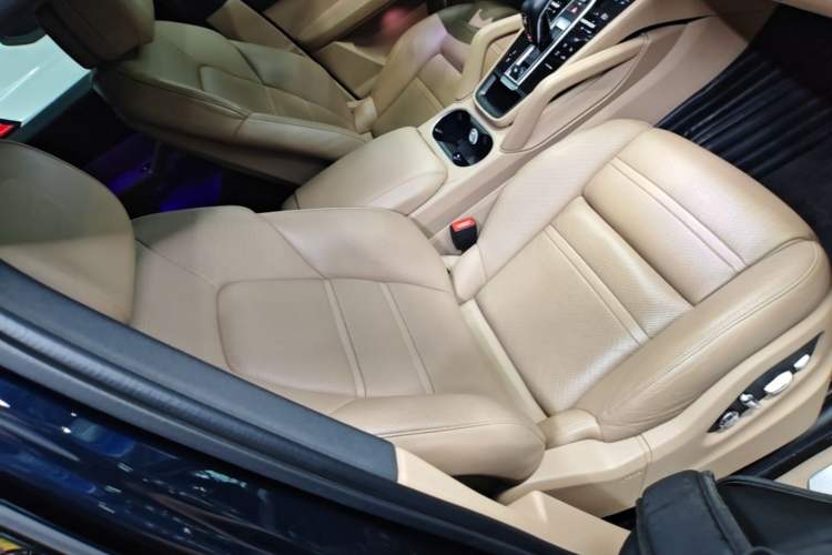 Used Porsche Cayenne E-Hybrid 2021 Cayenne E-Hybrid 2.0T
