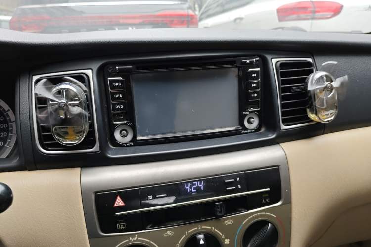 Used Toyota Corolla EX 2013 1.6L Automatic Excellence Edition Audio And AC Panel