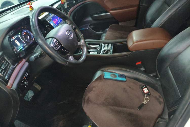 Used GAC Trumpchi GS8 2019 390T Two-Wheel Drive Luxury Smart Connectivity Version (7 Seats)