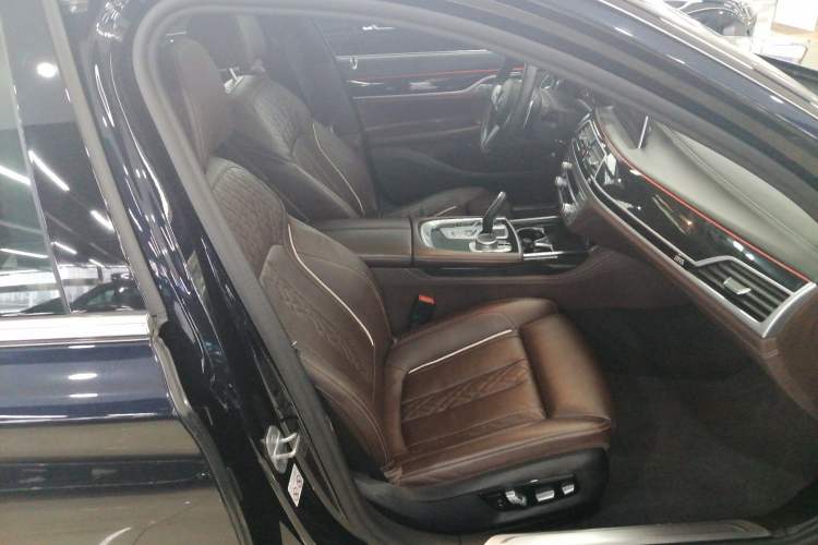 Used BMW 7 Series 2019 Restyled 730Li M Sport Package Right Front Seat