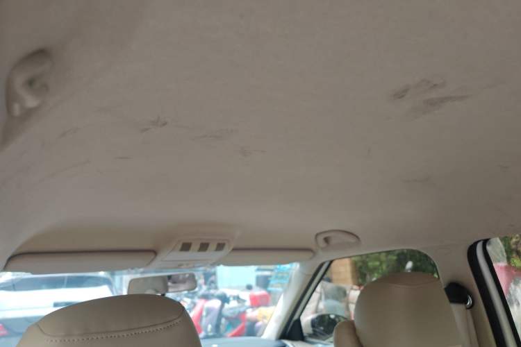 Used Skoda Fabia 2014 1.4L Automatic Crystal Edition Headliner