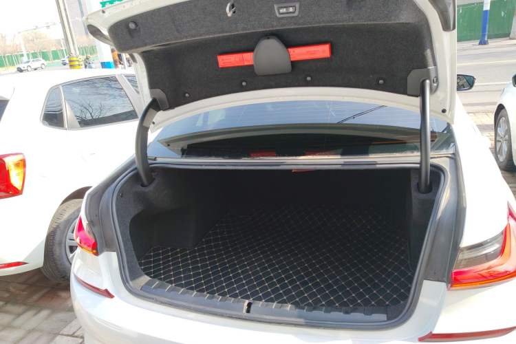 Used BMW 3 Series 2022 325Li M Sport Package