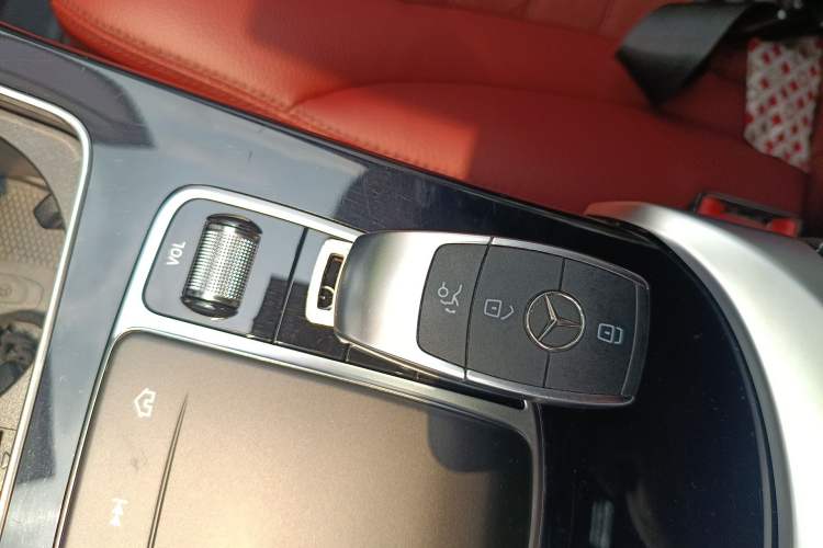 Used Mercedes-Benz C-Class 2021 C 260 Star Edition Vehicle Key