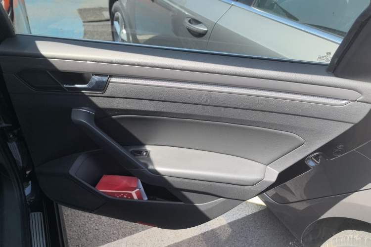 Used Volkswagen Passat 2017 330TSI DSG Luxury Edition
