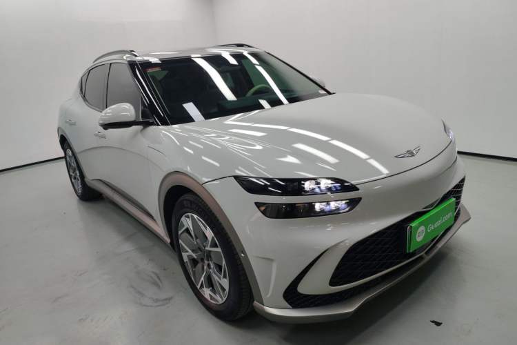 Used Genesis GV60 2023 Single-Motor Rear-Drive Luxury Edition Front Right 45 Deg