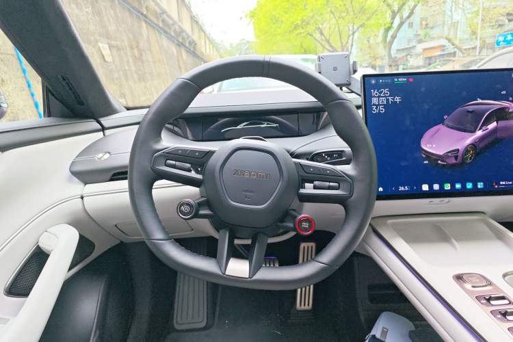 Used Xiaomi Auto SU7 2024 Four-Wheel Drive Ultra-Long Range Advanced Intelligent Driving Max Edition Steering Wheel