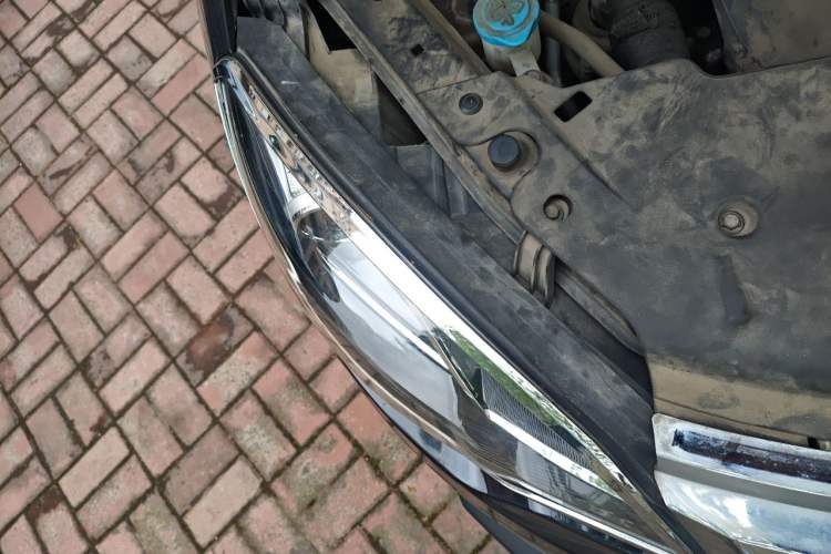 Used Zotye Domy X5 2015 1.5T Manual Luxury Model China V Standard