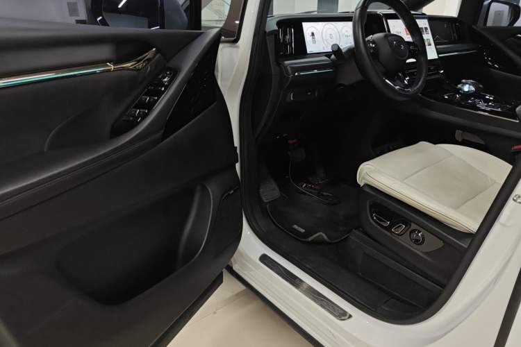 Used GAC Trumpchi M8 2023 Zongshi Series 400T Flagship Edition Driver Seat