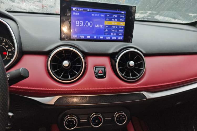 Used Dongfeng Fengon 500 2022 1.5L CVT Enjoyment Version