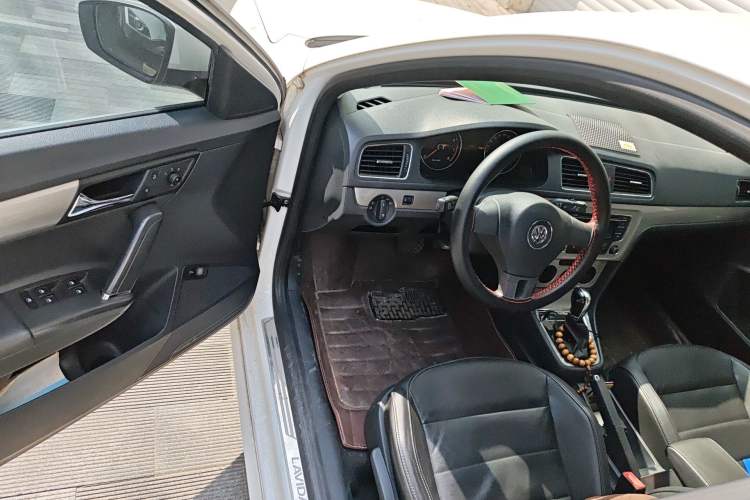 Used Volkswagen Lavida 2013 Restyled Classic 1.6L Automatic Comfort Edition
