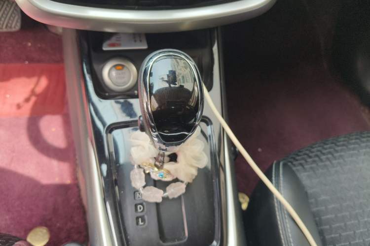 Used Nissan Tiida 2016 1.6L CVT Smart Drive Edition Gear Lever