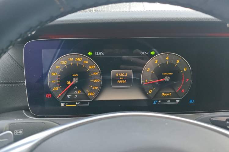 Used Mercedes-Benz E-Class 2016 E 300 L Sporty and Stylish Model
