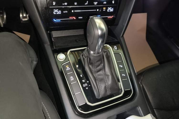 Used Volkswagen FAW-Volkswagen CC 2024 380TSI Striking Edition
