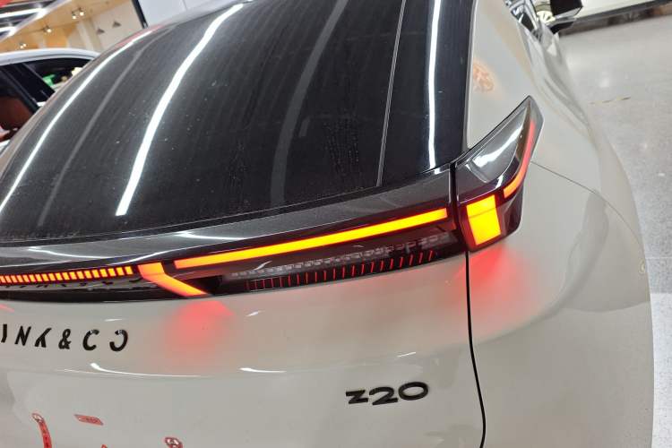 Used Lynk & Co Z20 2026 Model 430km Rear-Wheel Drive Pro
