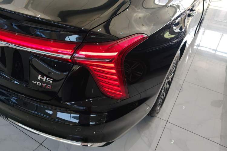 Used Hongqi H5 2025 2.0T Automatic Flag Edition – 500 000 Units Commemorative Version