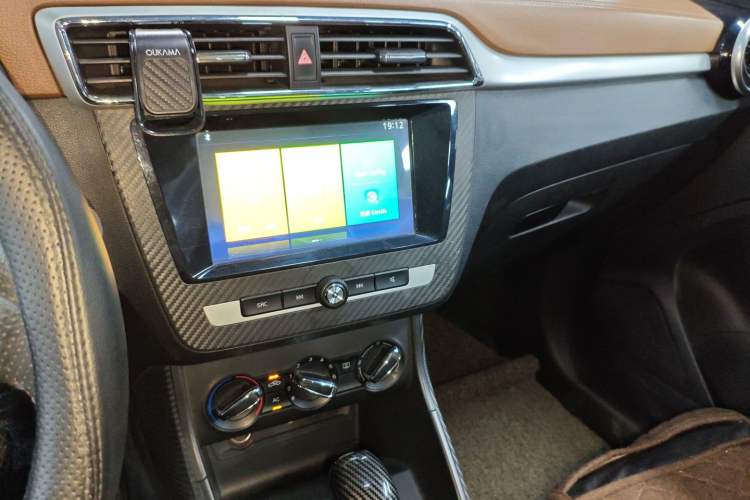 Used MG ZS 2017 1.5L Automatic Luxury Edition