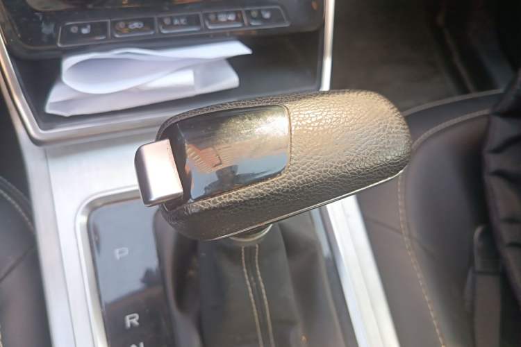 Used Bestune X40 2019 1.6L Automatic Luxury Edition China VI Gear Lever