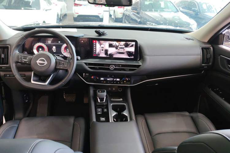 Used Nissan Pathfinder 2024 380 VC-TURBO Two-Wheel Drive Smart Edition 6 Seats