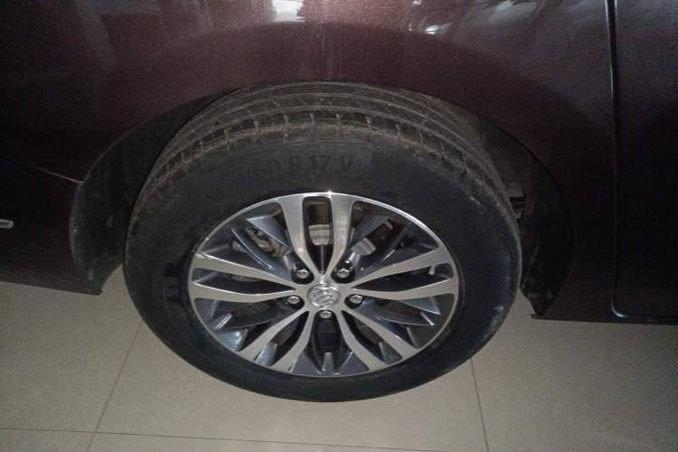 Used Buick GL8 2017 ES 28T Luxury Model China V Standard