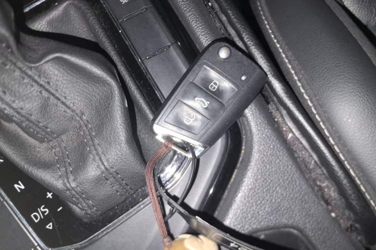 Used Volkswagen Tiguan L 2017 330TSI Automatic Two-Wheel Drive Comfort Edition