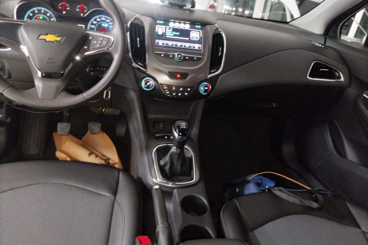 Used Chevrolet Cruze 2017 1.5L Manual Xuanfeng Edition