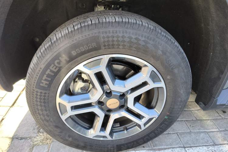 Used JETOUR Traveler 2025 1.5TD DCT Two-Wheel Drive Exploration+
