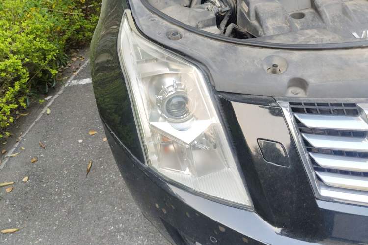 Used Cadillac SRX 2014 3.0L Luxury Model Right Front Headlight