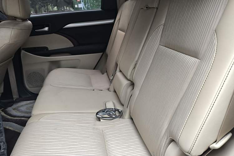 Used Toyota Highlander 2017 2.0T Four-Wheel Drive Elite Edition 7-Seater Left Rear Seat