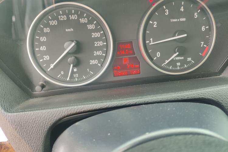 Used BMW X5 2011 xDrive35i Luxury Model
