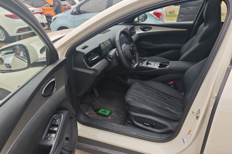 Used BYD Seal 06 New Energy 2025 DM-i Intelligent Drive 120KM Flagship Model Driver Seat