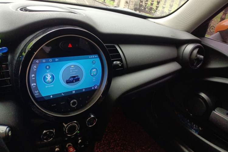 Used MINI 2014 1.2T ONE
