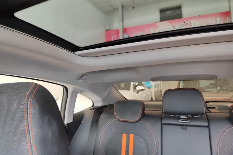 Used BMW 2 Series 2023 225i Four-Door Coupe M Sport Package Headliner