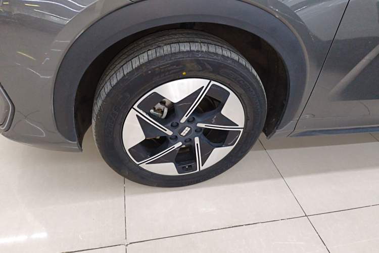 Used Geely Galaxy E5 2024 530 km Exploration+ Version Exterior 4