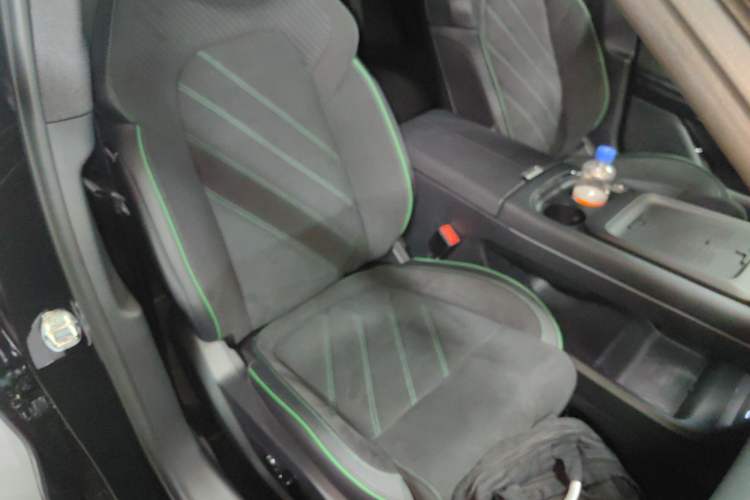 Used VOYAH FREE 2025 318 318 km Rear-Drive Touring Edition