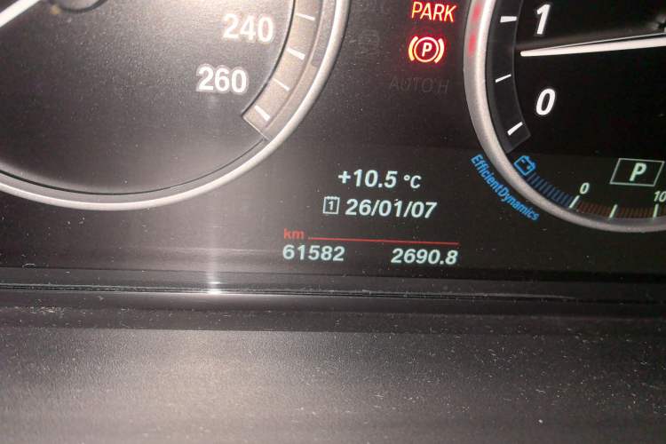 Used BMW X3 2016 sDrive20i Odometer Close Up