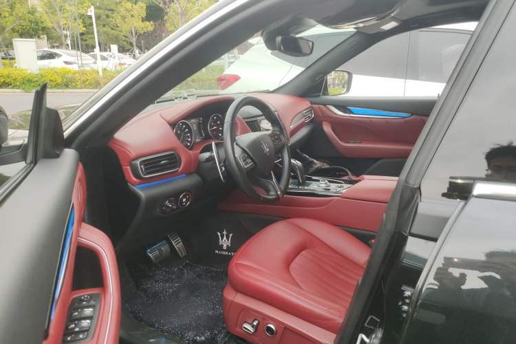 Used Maserati Levante 2022 2.0T GT Sharp Edition
