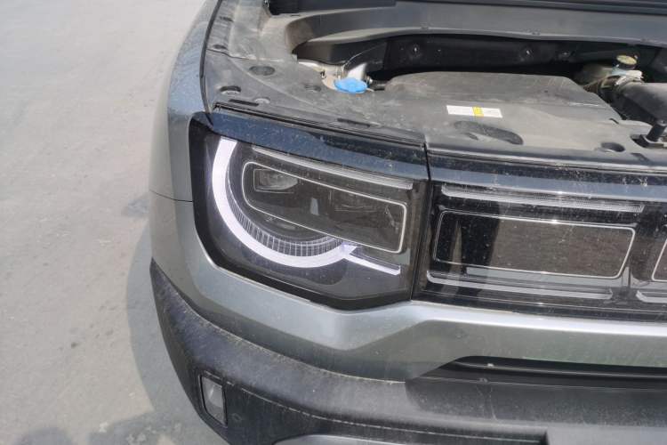 Used BAIC Off-Road BJ30 2024 1.5T Magic Electric Drive Advanced Version Right Front Headlight