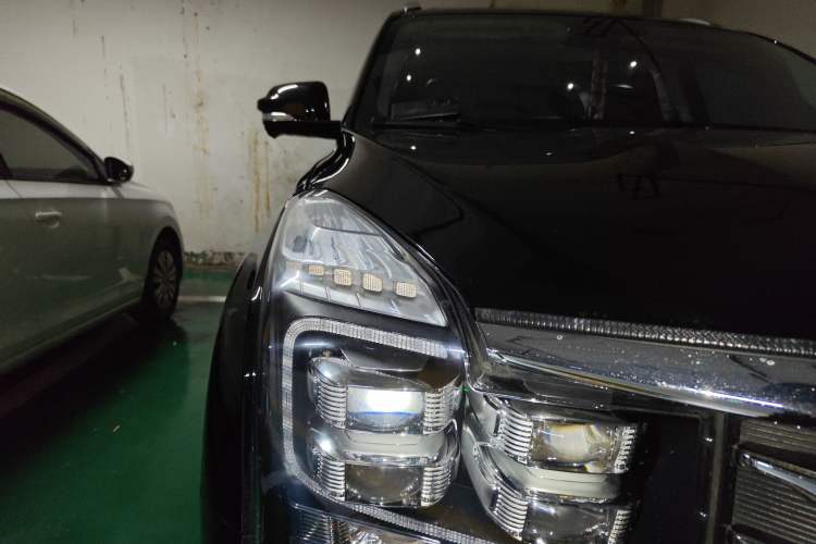 Used GAC Trumpchi GS8 2017 320T Two-Wheel Drive Luxury Smart Connectivity Version (7 Seats)
