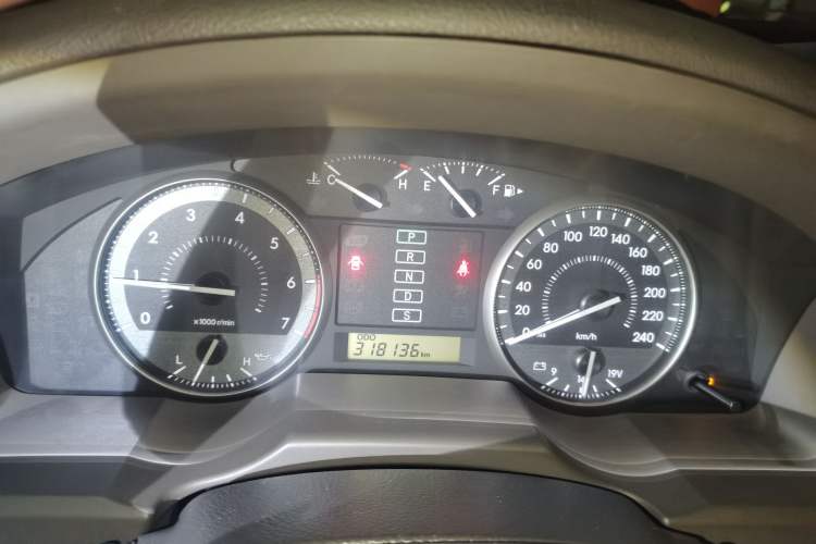 Used Toyota Land Cruiser 2015 4.6L V8 Middle East Limited Edition
