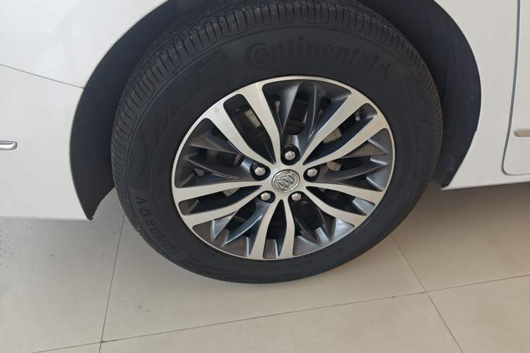 Used Buick GL8 2018 ES 28T Flagship Model China VI Standard