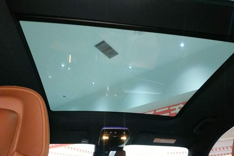 Used Mercedes-Benz GLC 2024 GLC 300 L 4MATIC Dynamic Edition 5-seater Headliner