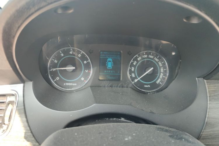 Used JAC Group Refine M5 2014 Colorway 2.0T Gasoline Automatic Business Edition