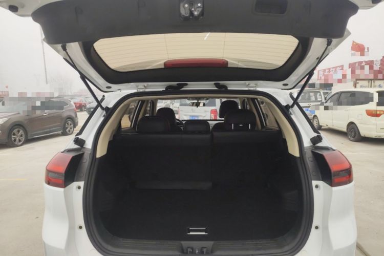 Used Geely Auto Emgrand X7 Sport 2018 2.0L Manual Two-Wheel Drive Zhiya Version
