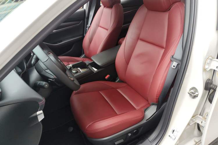 Used Mazda Mazda 3 Axela 2023 2.0L Automatic ZhiZhen Edition
