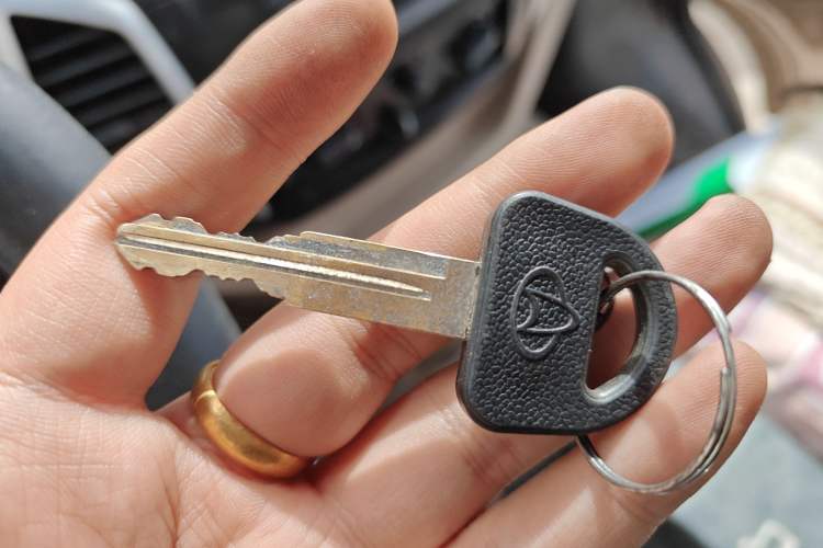 Used CHANGAN KUAYUE V5 2013 1.5L Standard Version DAM15R Vehicle Key