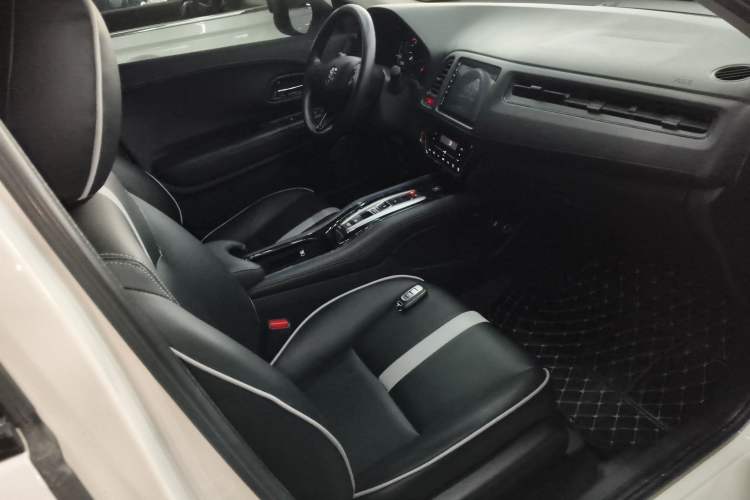 Used Everus VE-1 2020 Travel Edition